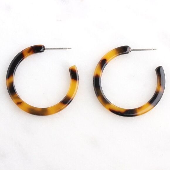 Tortoise Shell Tiger Hoop Resin Earings Small NWT - Picture 2 of 4